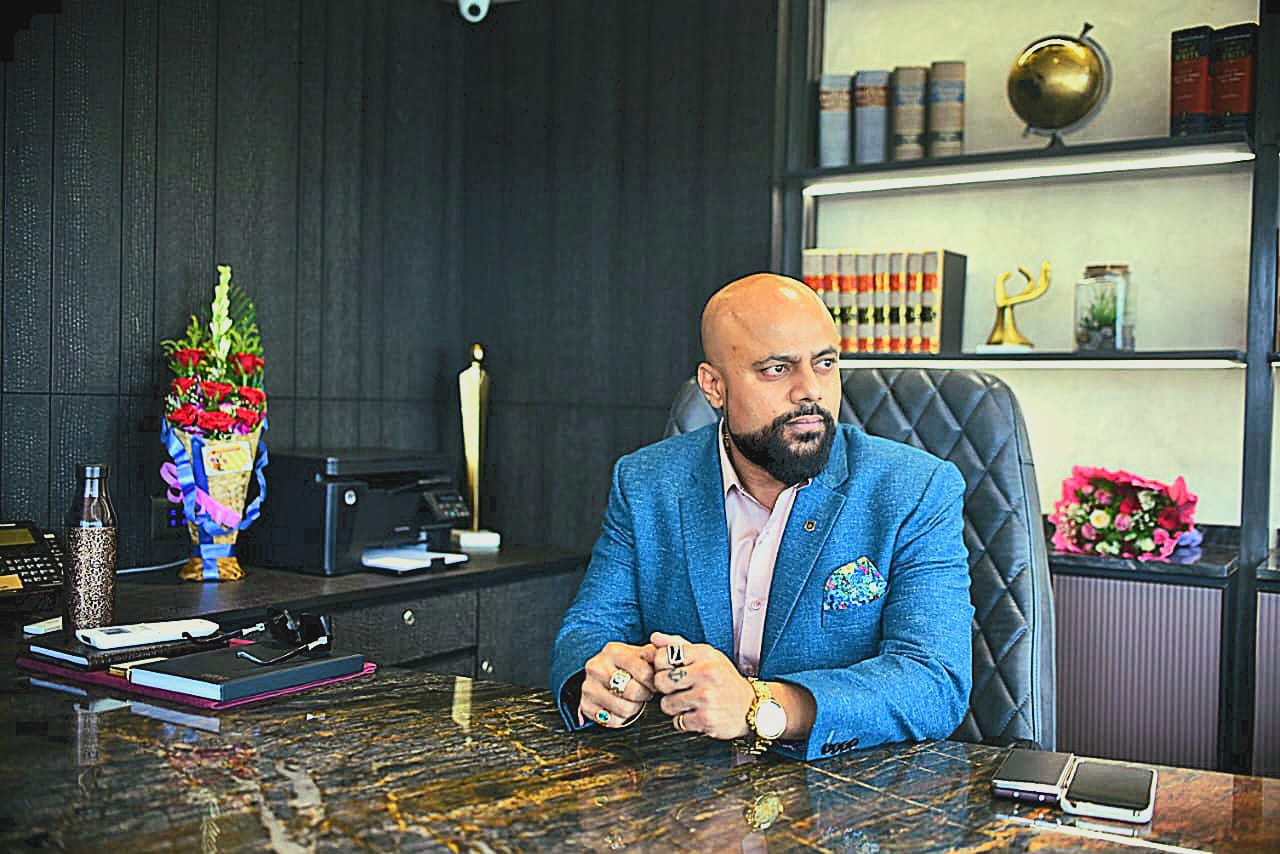 Criminal Lawyer in Ahmedabad - Advocate Harsh Surti Criminal Lawyer in Ahmedabad - Advocate Harsh Surti